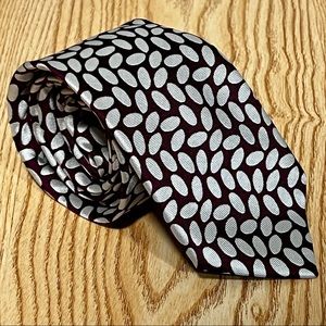 CHARLES TYRWHITT LUXURY BURGUNDY & WHITE OVAL PRINT TIE